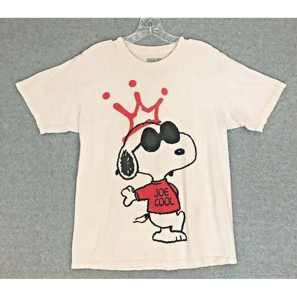 Peanuts Snoopy Joe Cool a wearing Crown T Shirt Mens‎ Small/Medium White Cotton